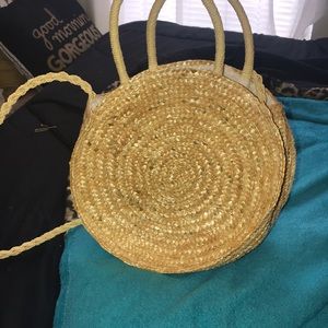 Fashion Nova Circle Straw Bag. Never Used.
